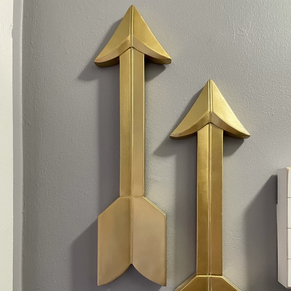 2 Gold Arrows